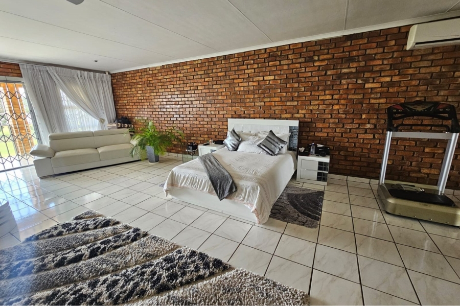 3 Bedroom Property for Sale in Oranjeville Free State